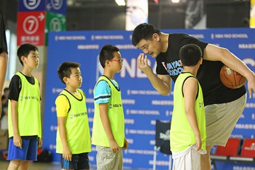 NBA姚明篮球俱乐部-训练集锦