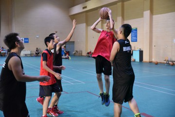 哈林秀王—专职中外教疯狂英语篮球体验课