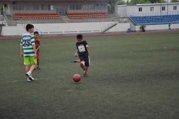 上海拼搏足球俱乐部
